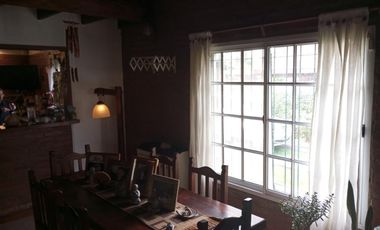 Casa en venta - 3 Dormitorios 4 Baños - Mar del Plata