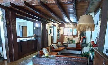 Chalet 190m2 cub, jardín, garage. Excelente ubicación - La Lucila