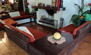 Chalet 190m2 cub, jardín, garage. Excelente ubicación - La Lucila