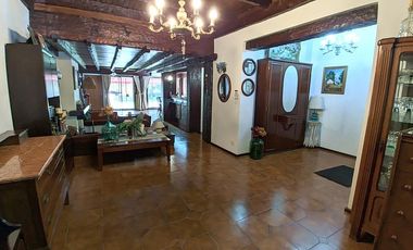 Chalet 190m2 cub, jardín, garage. Excelente ubicación - La Lucila