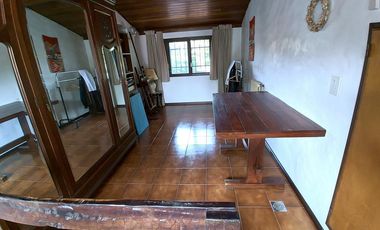 Chalet 190m2 cub, jardín, garage. Excelente ubicación - La Lucila