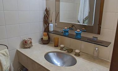 Chalet 190m2 cub, jardín, garage. Excelente ubicación - La Lucila