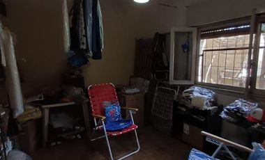 Casa en venta - 3 Dormitorios 1 Baño - Quilmes