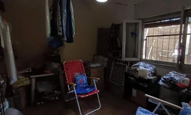 Casa en venta - 3 Dormitorios 1 Baño - Quilmes