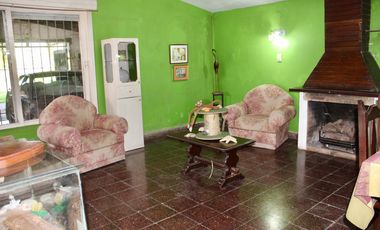 Venta, Casa, 4 ambientes, Barrio Bernardino Rivadavia, Centro Formosa.