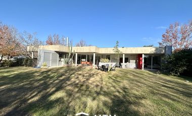 Casa Venta en Los Alamos Club de Campo.