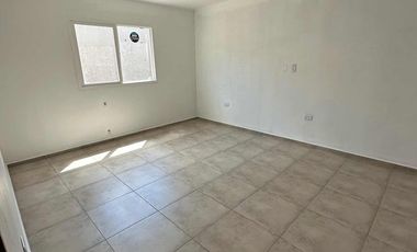 Casa en venta - 2 Dormitorios 2 Baños - Cochera - 300Mts2 - Norberto de La Riestra, 25 de Mayo