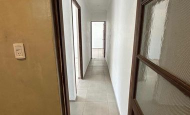 Casa en venta - 2 Dormitorios 2 Baños - Cochera - 300Mts2 - Norberto de La Riestra, 25 de Mayo