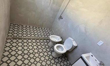 Casa en venta - 2 Dormitorios 2 Baños - Cochera - 300Mts2 - Norberto de La Riestra, 25 de Mayo