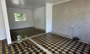 Casa en venta - 2 Dormitorios 2 Baños - Cochera - 300Mts2 - Norberto de La Riestra, 25 de Mayo