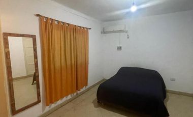 Casa en venta - 3 Dormitorios 1 Baño - Cocheras - 410Mts2 - General Rodríguez