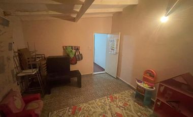 Casa en venta - 3 Dormitorios 1 Baño - Cocheras - 410Mts2 - General Rodríguez