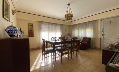 Casa en Villa Primera