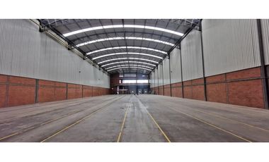 Se Arrienda Nueva Bodega 4.256 M2 Fontibón