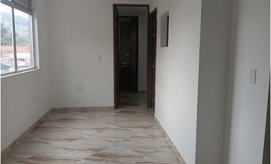 Apartamento en venta en CALDAS Antioquia, a 4 cuadras del parque