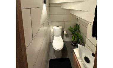 VENTA CASA TRES NIVELES SECTOR SURAMERICA