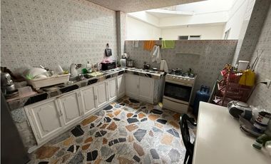 Casa en Venta – Calle 33 con Avenida 30 de Agosto, Pereira