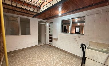 CASA INDEPENDIENTE EN EL BARRIO LA HERMOSA – SANTA ROSA DE CABAL 🌹