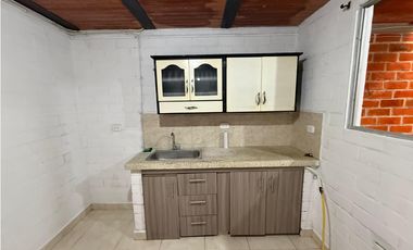 CASA INDEPENDIENTE EN EL BARRIO LA HERMOSA – SANTA ROSA DE CABAL 🌹