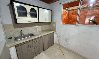 CASA INDEPENDIENTE EN EL BARRIO LA HERMOSA – SANTA ROSA DE CABAL 🌹