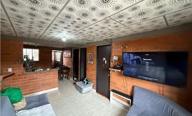 CASA INDEPENDIENTE EN EL BARRIO LA HERMOSA – SANTA ROSA DE CABAL 🌹