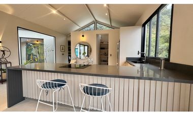 Casa campestre en venta en unidad cerrada en el retiro