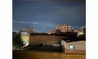 APARTAMENTO DUPLEX AMOBLADO CON TERRAZA EN ARRIENDO LAURELES ESTADIO