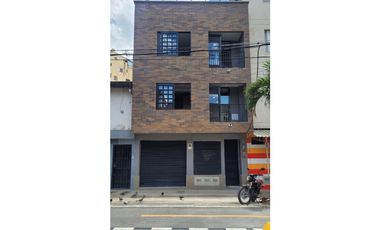 APARTAMENTO DUPLEX AMOBLADO CON TERRAZA EN ARRIENDO LAURELES ESTADIO