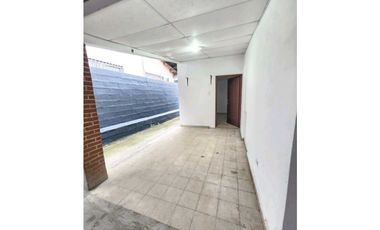 SE ALQUILA CASA EN SAN ANTONIO VACIA