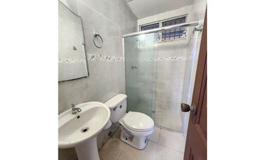 SE ALQUILA CASA EN SAN ANTONIO VACIA