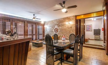 Casa en venta - 4 Dormitorios 4 Baños - Córdoba