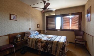 Casa en venta - 4 Dormitorios 4 Baños - Córdoba