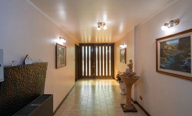 Casa en venta - 4 Dormitorios 4 Baños - Córdoba
