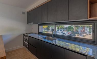 Casa en venta - 4 Dormitorios 3 Baños - 430mts2 - Mar del Plata