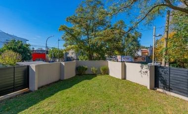 Casa en venta - 4 Dormitorios 3 Baños - 430mts2 - Mar del Plata