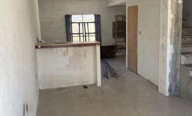 Dúplex en venta - 3 Dormitorios 2 Baños - Florencio Varela