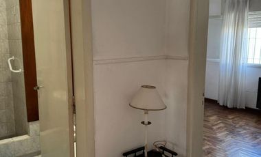 Casa en venta - 2 Dormitorios 1 Baño - 468mts2 - Chivilcoy
