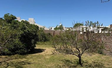 Casa en venta - 2 Dormitorios 1 Baño - 468mts2 - Chivilcoy