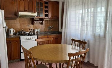 Casa en venta - 2 Dormitorios 1 Baño - 468mts2 - Chivilcoy