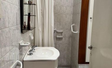 Casa en venta - 2 Dormitorios 1 Baño - 468mts2 - Chivilcoy