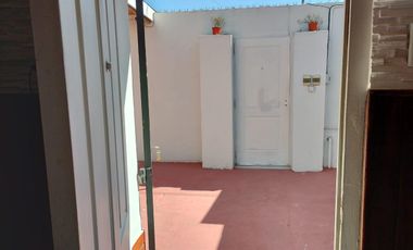Casa en venta - 2 Dormitorios 2 Baños - 500Mts2 - Zárate