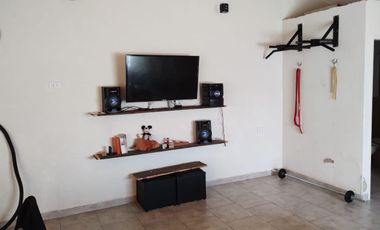 Casa en venta - 2 Dormitorios 2 Baños - 500Mts2 - Zárate