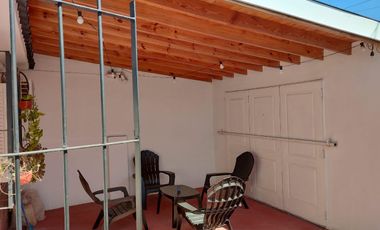 Casa en venta - 2 Dormitorios 2 Baños - 500Mts2 - Zárate