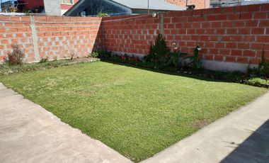 Casa en venta - 2 Dormitorios 2 Baños - 500Mts2 - Zárate