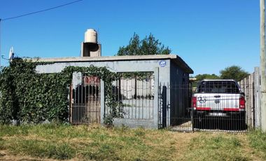 Casa en venta - 2 Dormitorios 1 Baño - Las Toninas