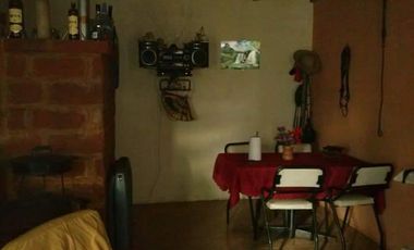 Casa en venta - 4 Dormitorios 2 Baños - 200Mts2 - Quequén