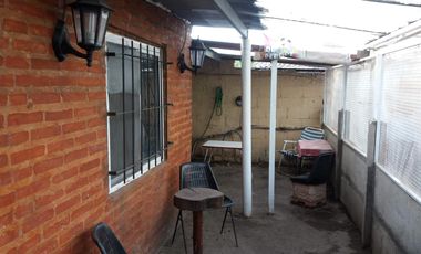 Casa en venta - 4 Dormitorios 2 Baños - 200Mts2 - Quequén