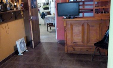 Casa en venta - 4 Dormitorios 2 Baños - 200Mts2 - Quequén