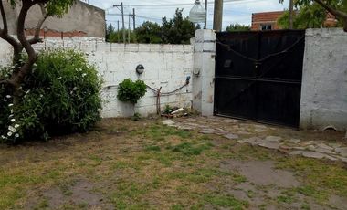 Casa en venta - 4 Dormitorios 2 Baños - 200Mts2 - Quequén