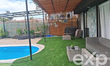Casa en Venta en Dos Oriente 286 , Huertos Familiares . Til Til Región Metropolitana